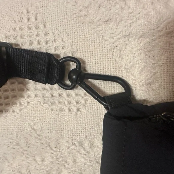 lululemon athletica Black Crossbody Bag - Picture 3 of 8